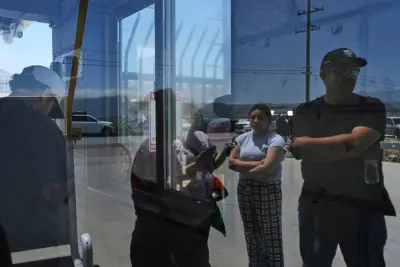 Judge orders Trump administration to halt indiscriminate immigration stops, arrests in California