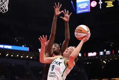 Top-seed Lynx stumble in playoff tune-up in Indiana