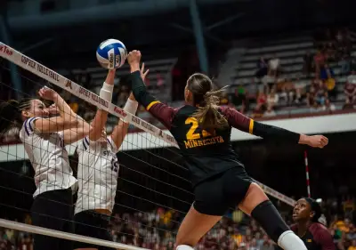 NCAA Women’s Volleyball: Gophers, Tommies both start in Minneapolis