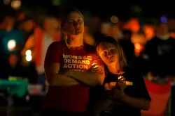 MN Capitol rally calls on lawmakers to ban assault rifles